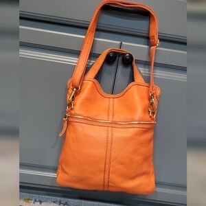 FOSSIL Orange Leather Shoulder/Tote/Crossbody Bag⚜️🧡⚜️